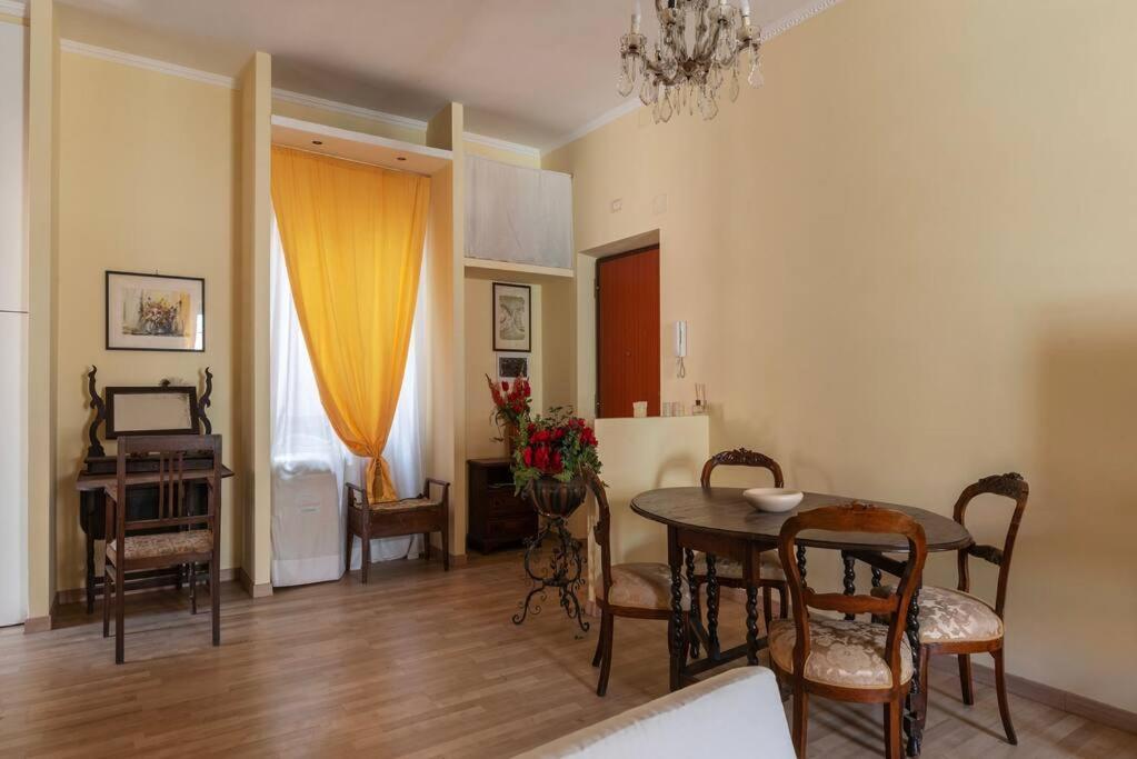 Elegante Appartamento Centrale Рим Екстер'єр фото