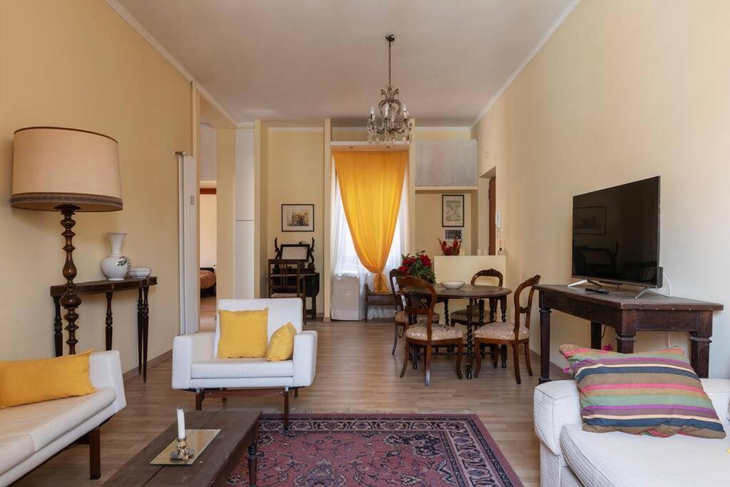 Elegante Appartamento Centrale Рим Екстер'єр фото